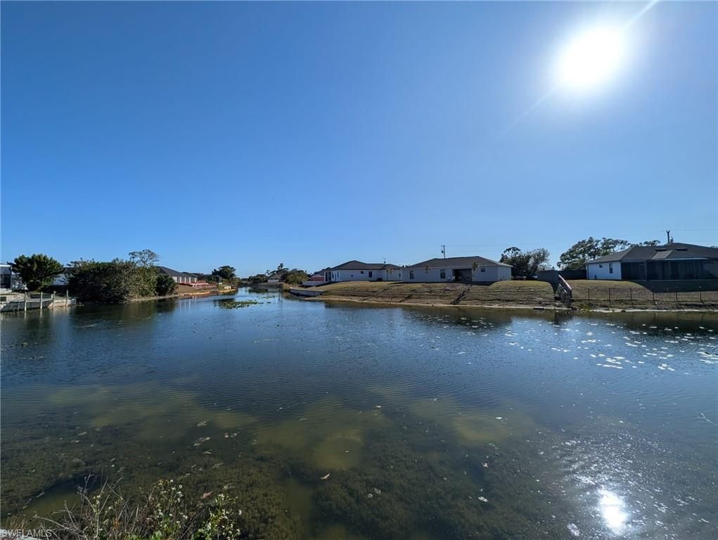 542 NE 5th CT, CAPE CORAL, FL 33909 — photo 5
