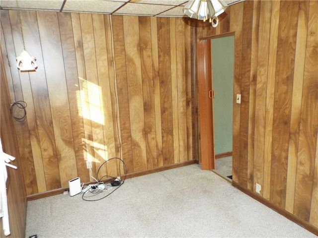 18 Penn Ave, Clarksville, PA 15322