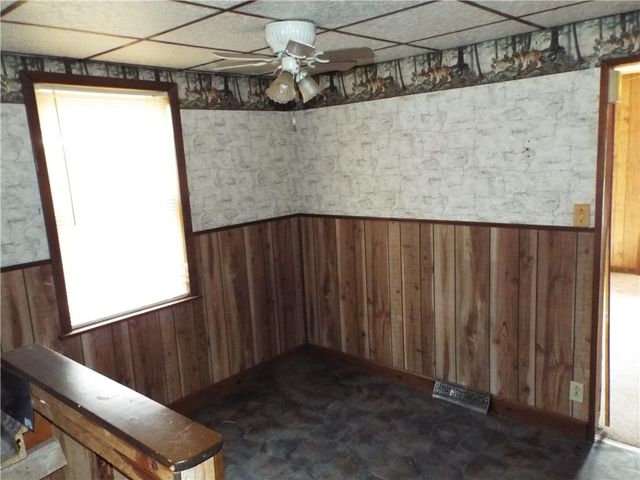 18 Penn Ave, Clarksville, PA 15322