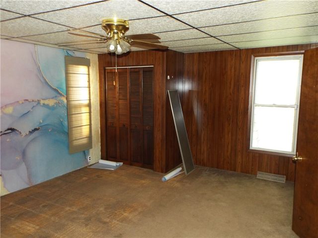 18 Penn Ave, Clarksville, PA 15322