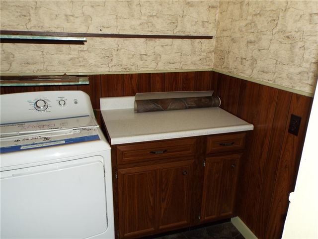 18 Penn Ave, Clarksville, PA 15322