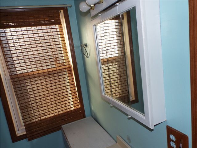 18 Penn Ave, Clarksville, PA 15322