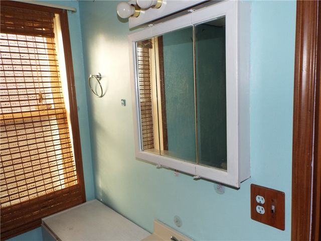 18 Penn Ave, Clarksville, PA 15322