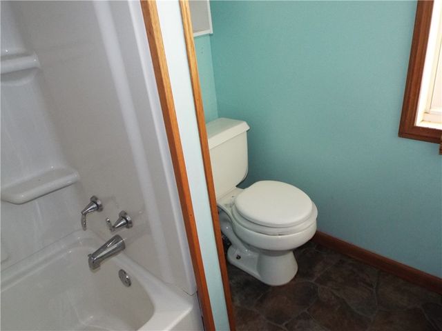 18 Penn Ave, Clarksville, PA 15322