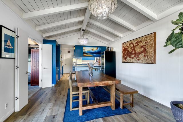 10 Capri Ct, San Rafael, CA 94901