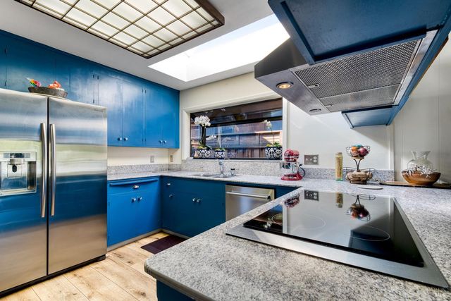 10 Capri Ct, San Rafael, CA 94901