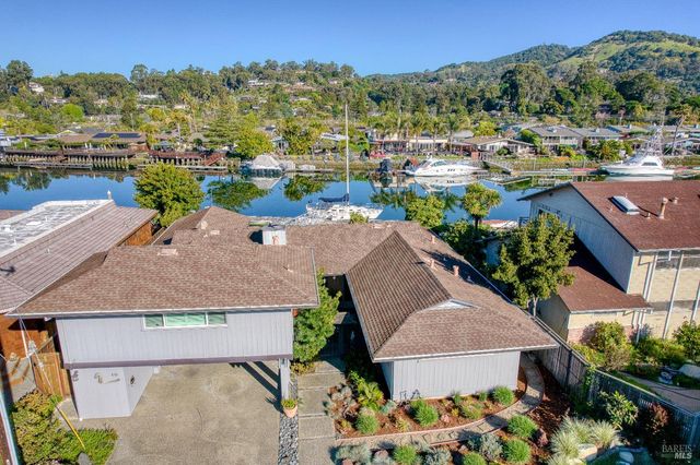 10 Capri Ct, San Rafael, CA 94901
