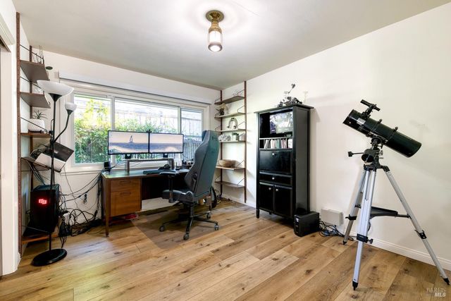 10 Capri Ct, San Rafael, CA 94901