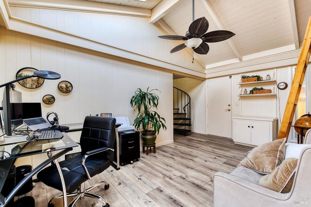 10 Capri Ct, San Rafael, CA 94901