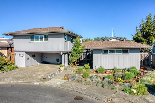10 Capri Ct, San Rafael, CA 94901