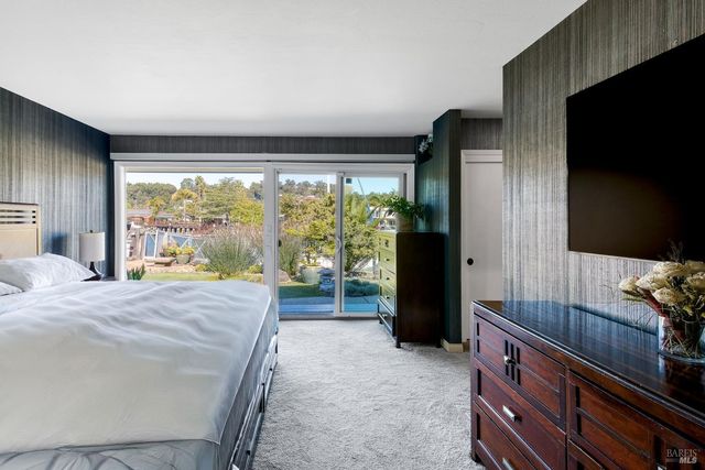 10 Capri Ct, San Rafael, CA 94901