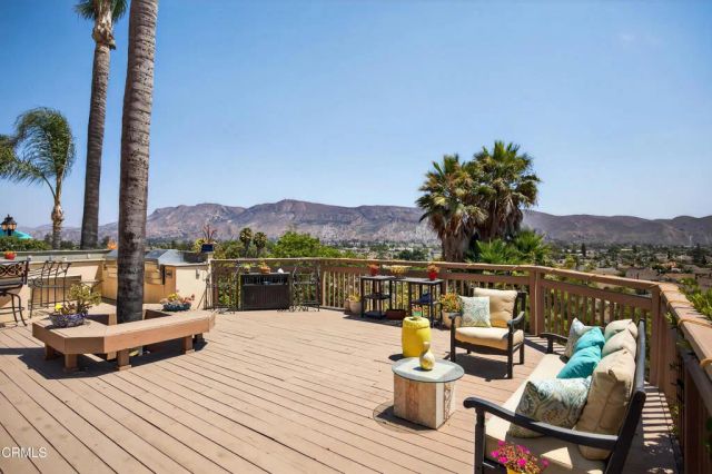 535 Ridgecrest Drive, Santa Paula, CA 93060