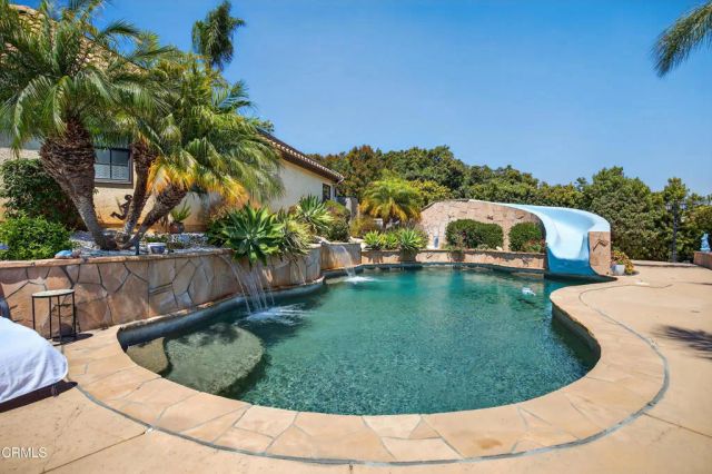 535 Ridgecrest Drive, Santa Paula, CA 93060