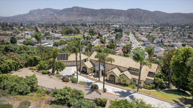 535 Ridgecrest Drive, Santa Paula, CA 93060