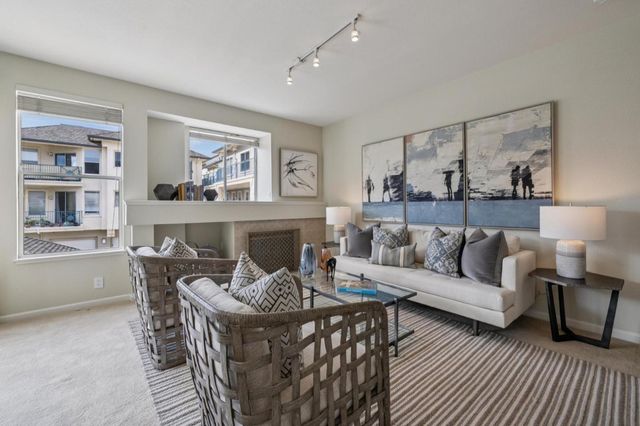 100 Baltic Circle 128, Redwood City, CA 94065