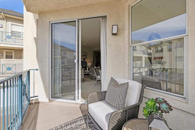 100 Baltic Circle 128, Redwood City, CA 94065