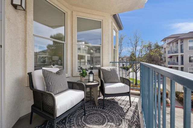 100 Baltic Circle 128, Redwood City, CA 94065