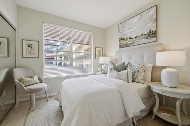 100 Baltic Circle 128, Redwood City, CA 94065