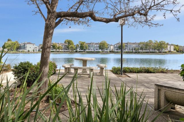 100 Baltic Circle 128, Redwood City, CA 94065