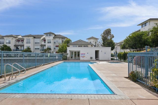 100 Baltic Circle 128, Redwood City, CA 94065