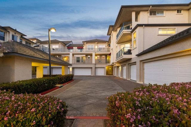 100 Baltic Circle 128, Redwood City, CA 94065