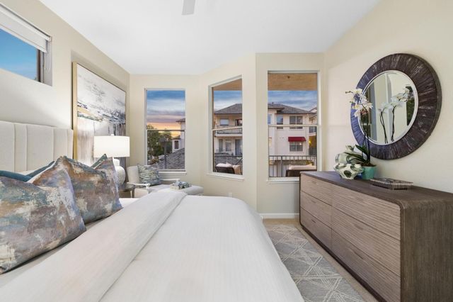 100 Baltic Circle 128, Redwood City, CA 94065