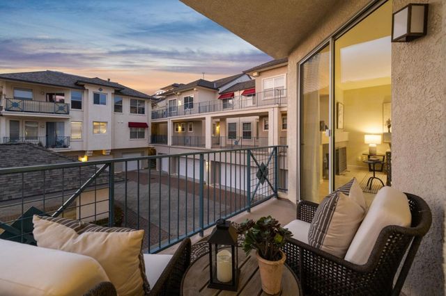 100 Baltic Circle 128, Redwood City, CA 94065
