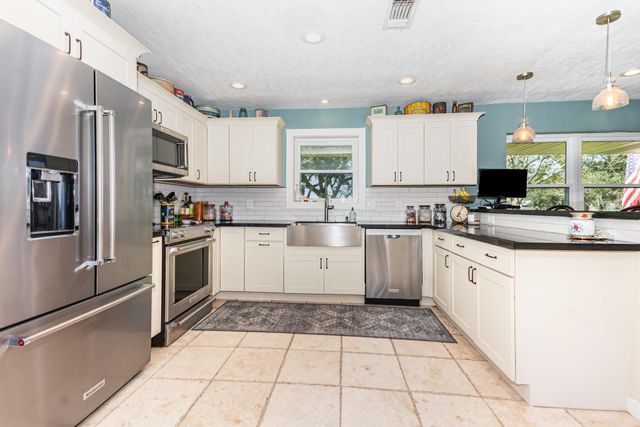12009 Dannhaus Road, Needville, TX 77461