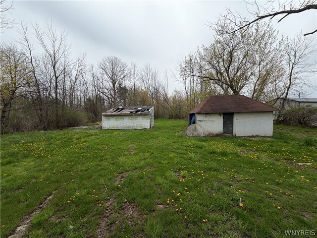 2388 Lake Road, Porter, NY 14131
