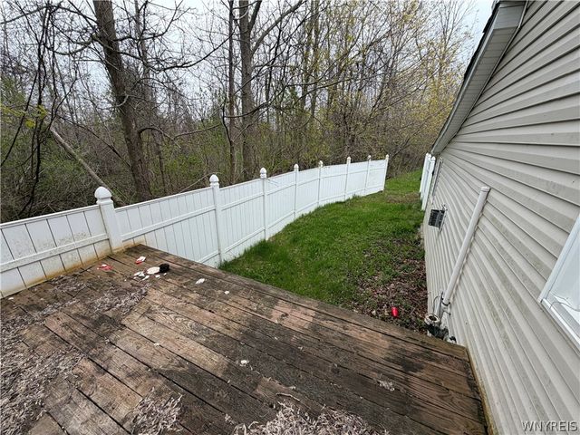 2388 Lake Road, Porter, NY 14131