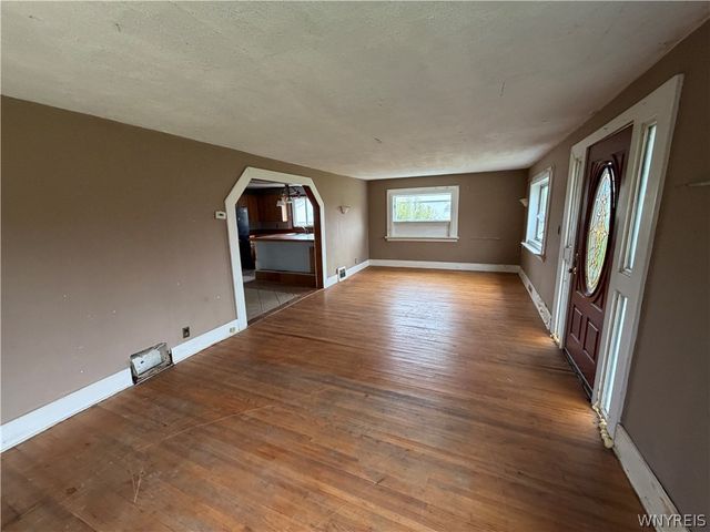 2388 Lake Road, Porter, NY 14131