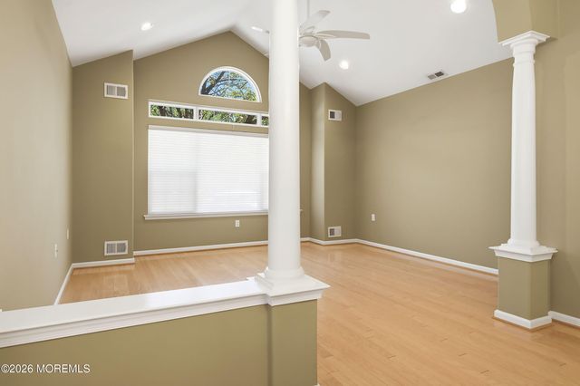 2 Falstaff Drive, Manchester, NJ 08759