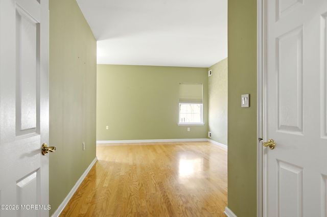 2 Falstaff Drive, Manchester, NJ 08759