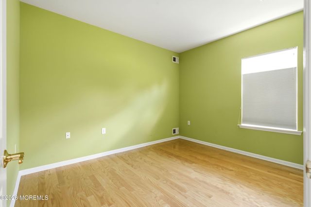 2 Falstaff Drive, Manchester, NJ 08759