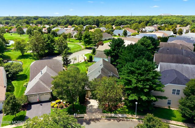2 Falstaff Drive, Manchester, NJ 08759