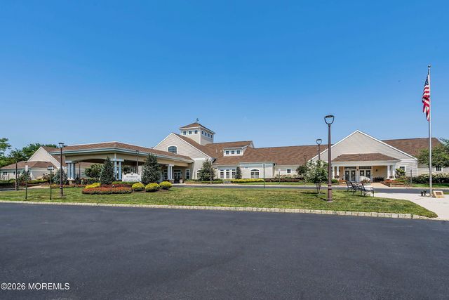 2 Falstaff Drive, Manchester, NJ 08759