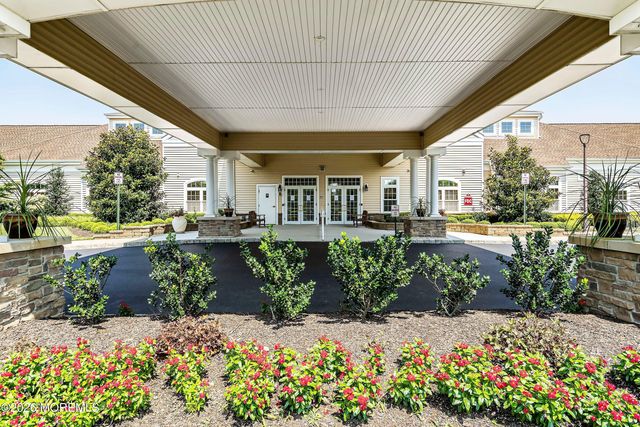 2 Falstaff Drive, Manchester, NJ 08759