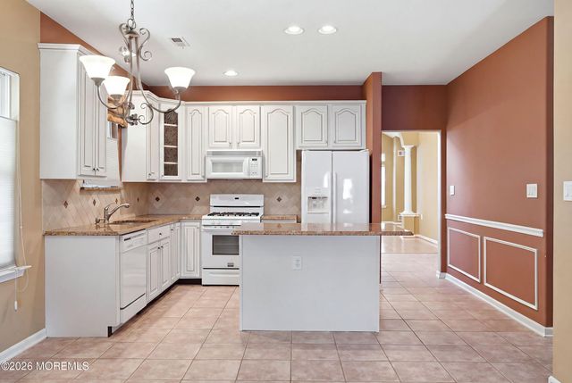 2 Falstaff Drive, Manchester, NJ 08759