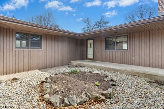 44 Maple Ave, Montville Twp., NJ 07058