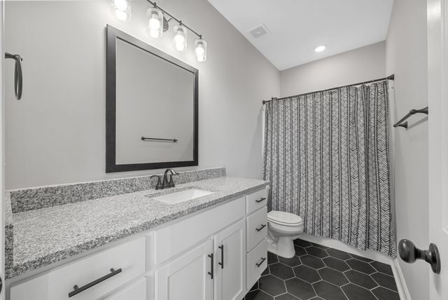 573 Bowden Drive, Clarksville, TN 37043