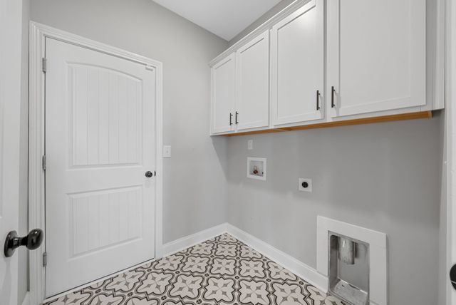 573 Bowden Drive, Clarksville, TN 37043