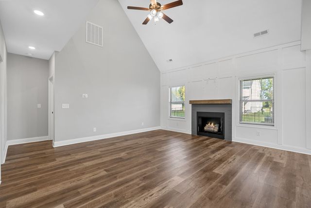 573 Bowden Drive, Clarksville, TN 37043