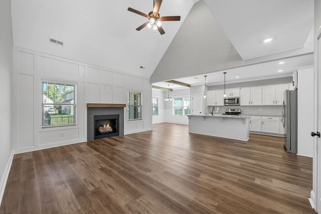 573 Bowden Drive, Clarksville, TN 37043