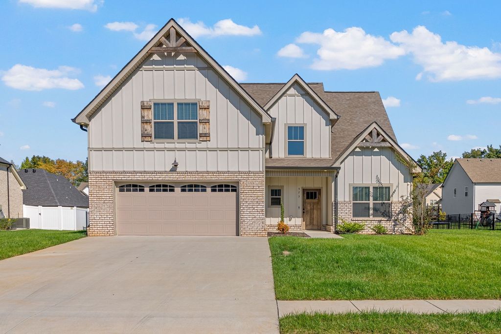 573 Bowden Drive, Clarksville, TN 37043