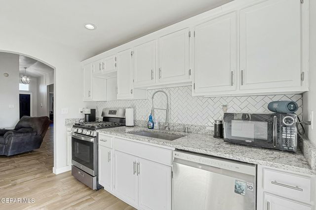 12904 ALFREDO APODACA Drive, El Paso, TX 79938