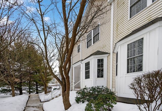 555 Main St 11, Woburn, MA 01801