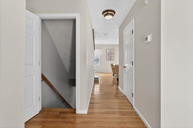 555 Main St 11, Woburn, MA 01801