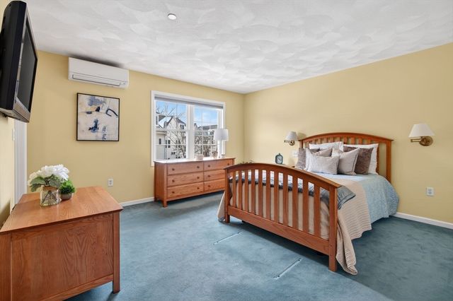 555 Main St 11, Woburn, MA 01801