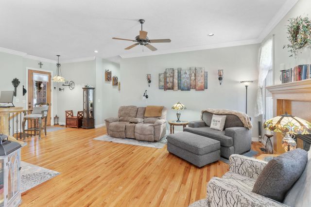 2063 Olde Gate Road, Nixa, MO 65714