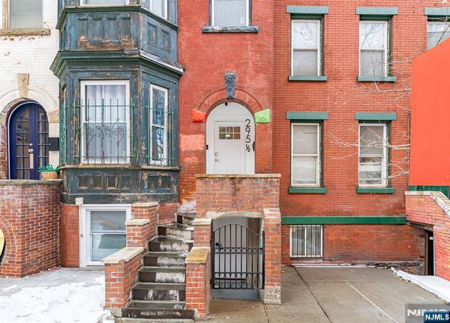 295 Dr Martin Luther King Jr Boulevard, Newark, NJ 07102